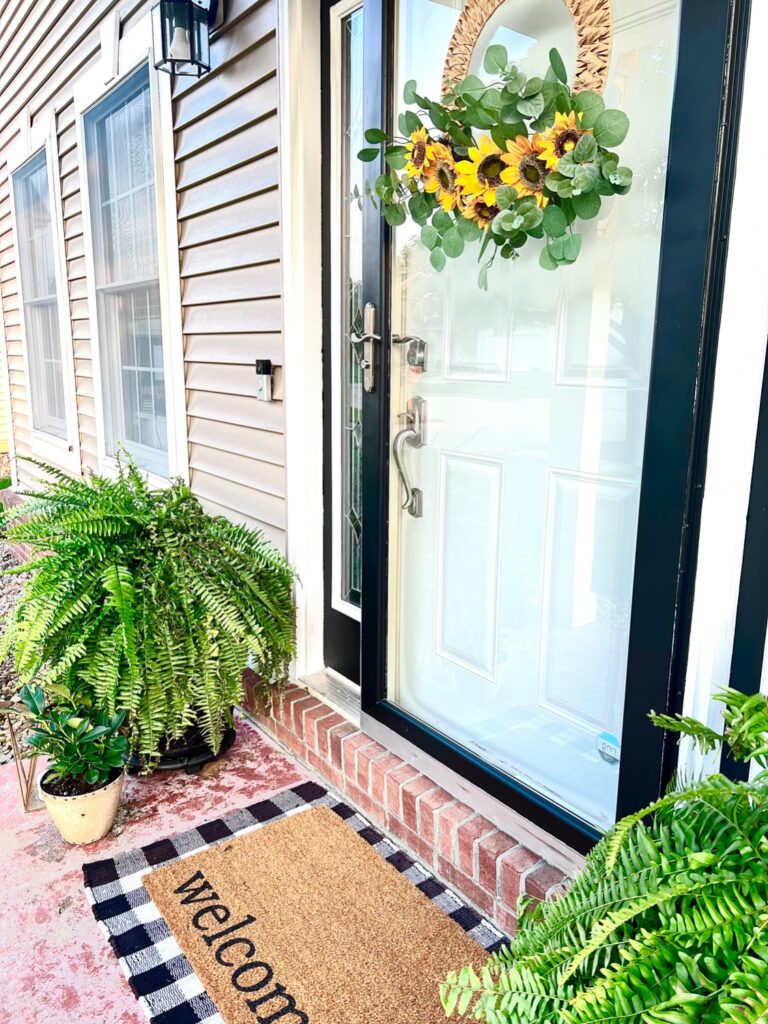 how to decorate a small porch for summer