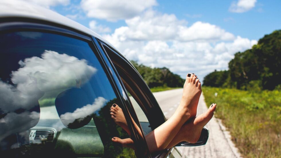 how to get soft smooth feet at home