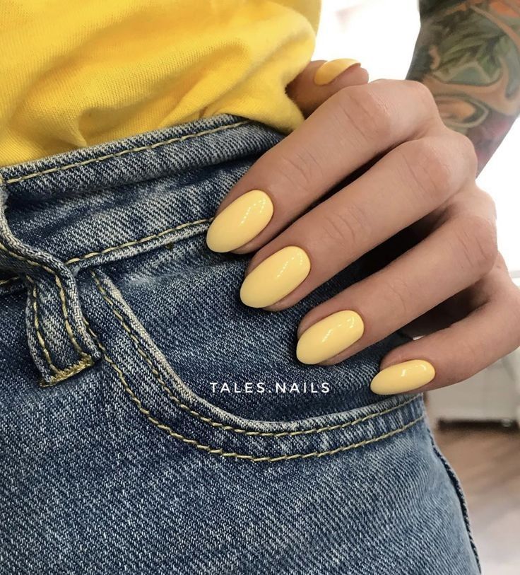 minimalist summer nails