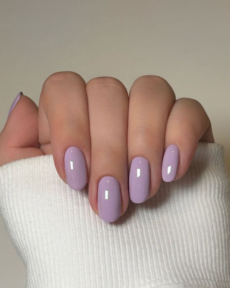 Light purple nails